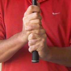 Figure 8. Incorrect interlocking golf grip