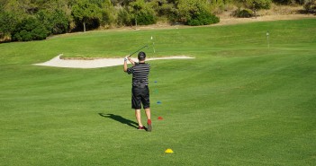 Golf Wedge Play Game: Proximity